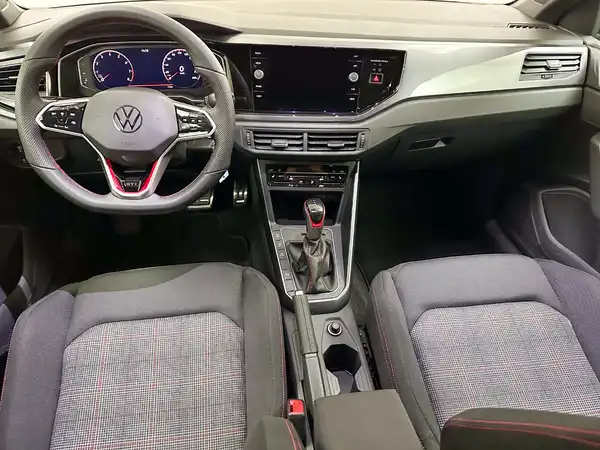 VW POLO GTI (10/18)