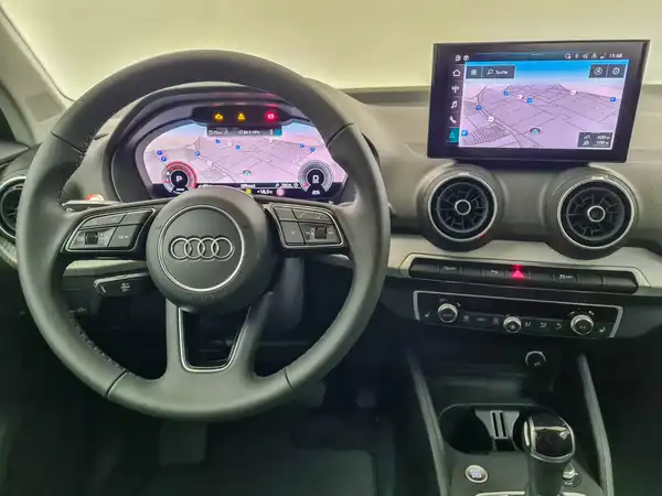 AUDI Q2 (11/19)