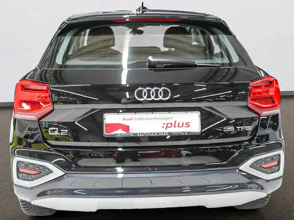 AUDI Q2 (6/17)