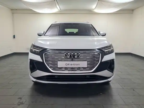 AUDI Q4 E-TRON (3/18)