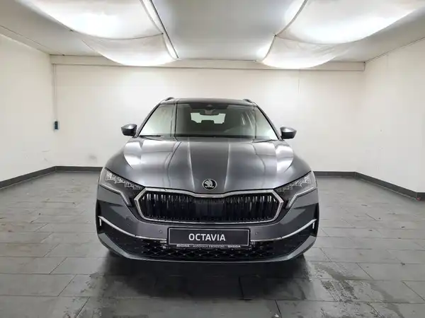 ŠKODA OCTAVIA (1/16)