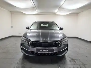 ŠKODA OCTAVIA (1/16)