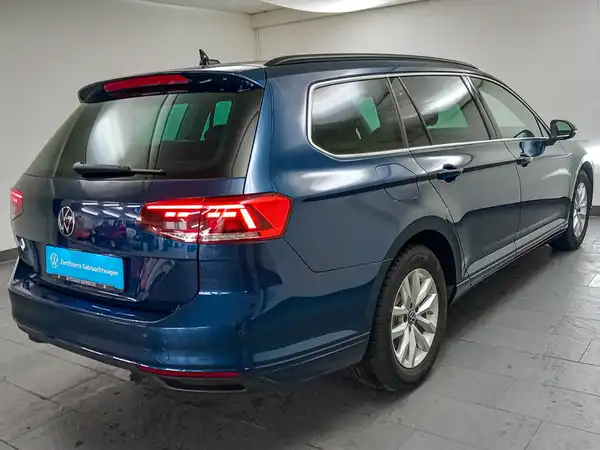 VW PASSAT VARIANT (7/17)