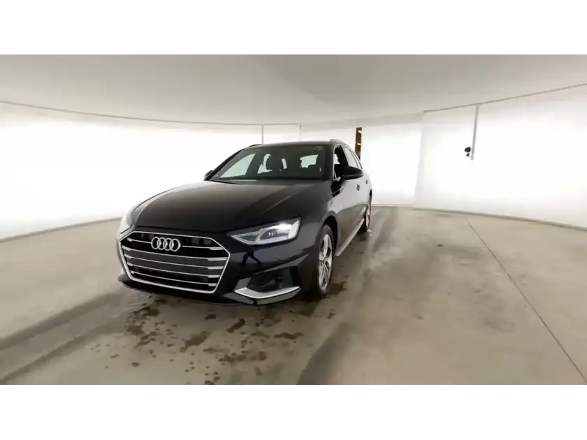 AUDI A4 AVANT (1/8)