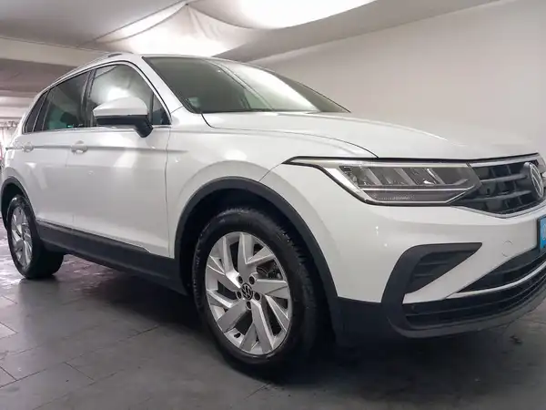 VW TIGUAN (14/18)