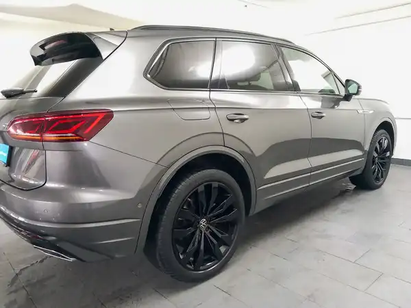 VW TOUAREG (13/17)