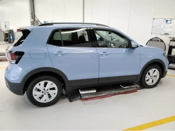 VW T-CROSS (3/9)