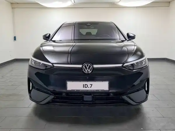 VW ID.7 (3/19)