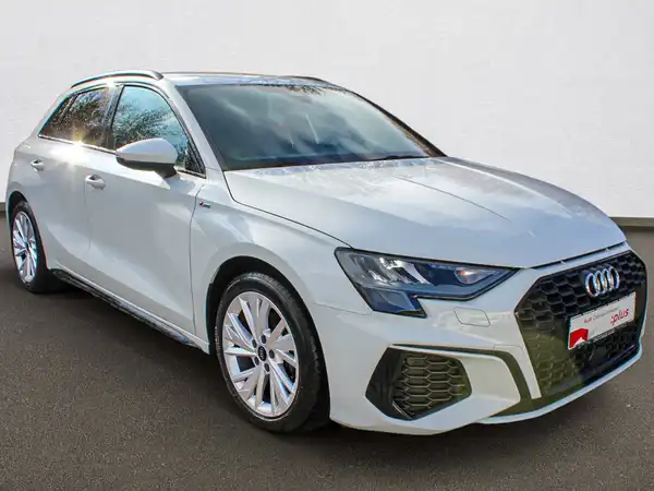 AUDI A3 SPORTBACK (4/17)