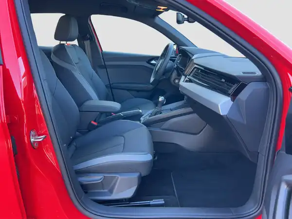 AUDI A1 SPORTBACK (14/16)