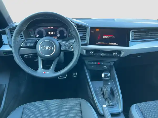 AUDI A1 SPORTBACK (10/16)