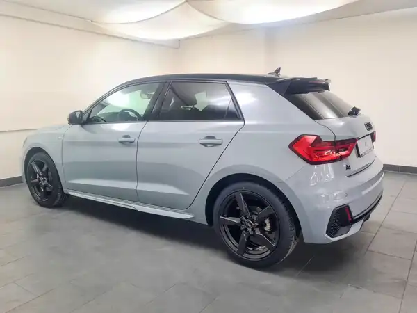 AUDI A1 SPORTBACK (5/19)