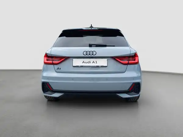 AUDI A1 SPORTBACK (6/16)