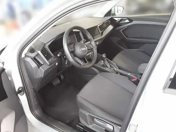 AUDI A1 SPORTBACK (6/10)