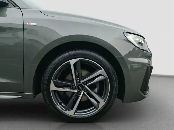 AUDI A1 SPORTBACK (16/16)