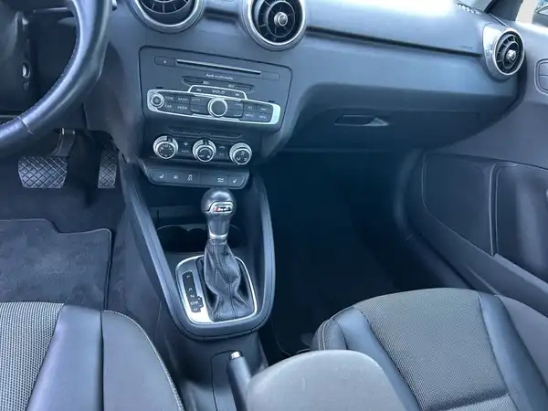 AUDI A1 (12/16)