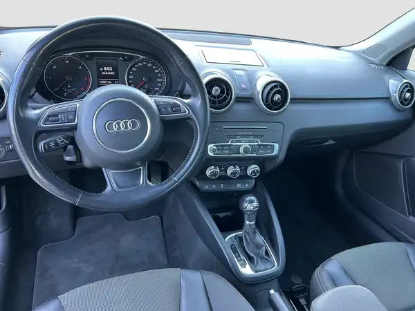 AUDI A1 (10/16)