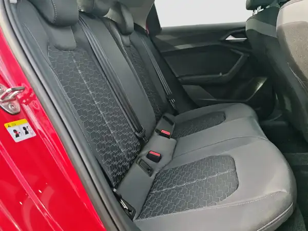 AUDI A1 SPORTBACK (15/16)