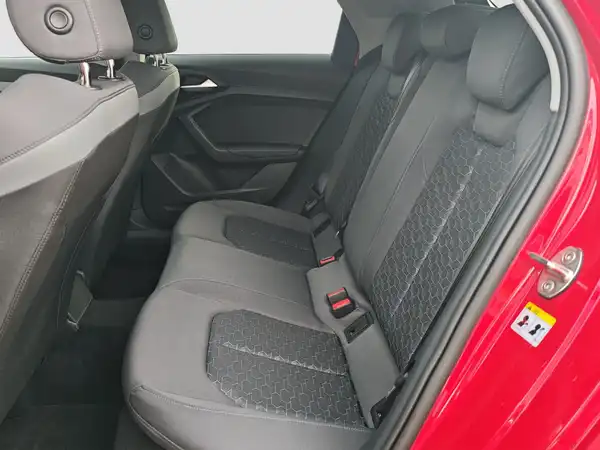 AUDI A1 SPORTBACK (9/16)