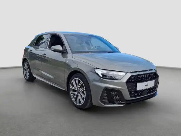 AUDI A1 SPORTBACK (4/16)