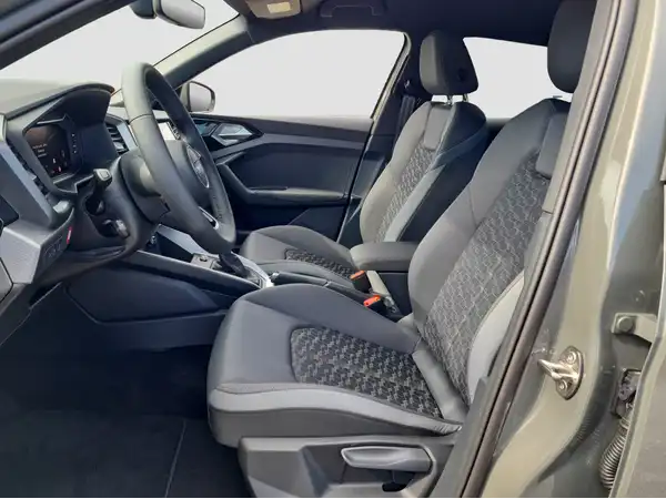 AUDI A1 SPORTBACK (8/16)