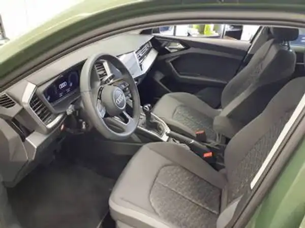 AUDI A1 SPORTBACK (4/4)