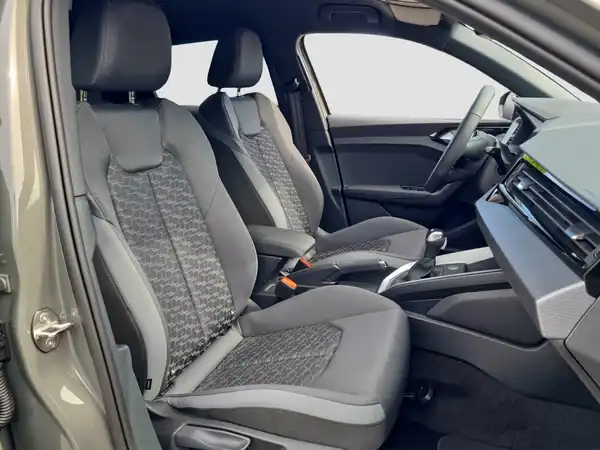 AUDI A1 SPORTBACK (14/16)