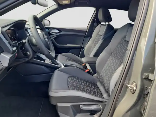AUDI A1 SPORTBACK (8/16)