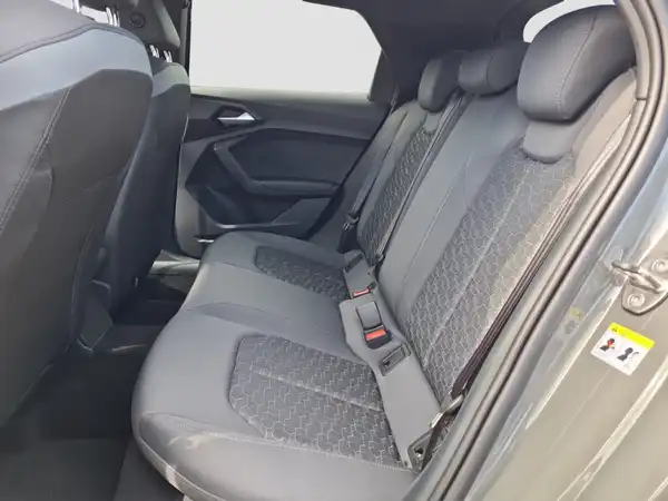 AUDI A1 SPORTBACK (9/16)
