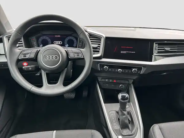 AUDI A1 SPORTBACK (10/16)