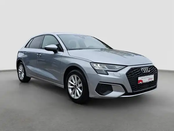AUDI A3 SPORTBACK (4/16)
