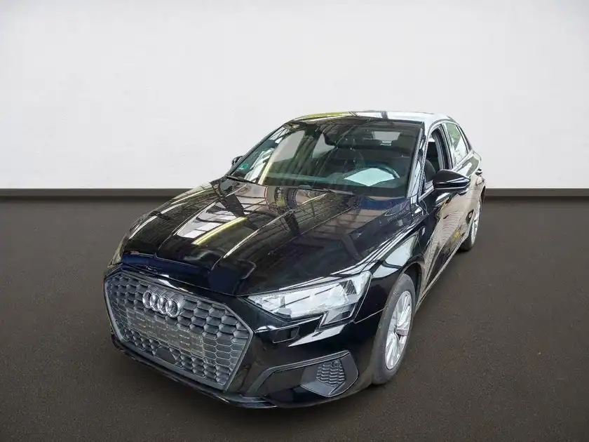 AUDI A3 SPORTBACK (1/4)