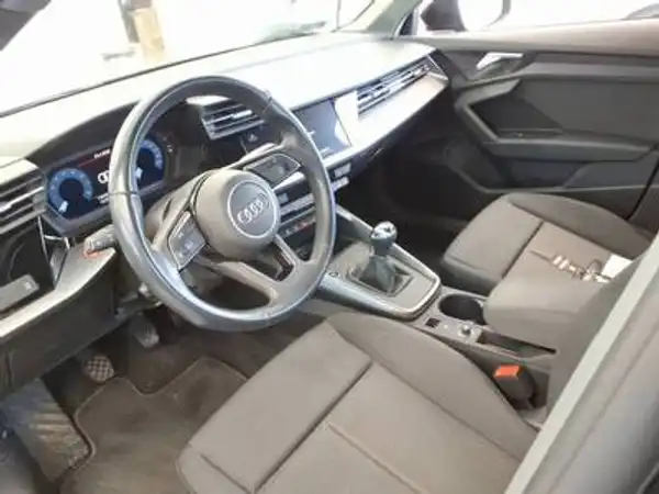 AUDI A3 SPORTBACK (4/4)