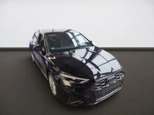 AUDI A3 SPORTBACK (3/10)