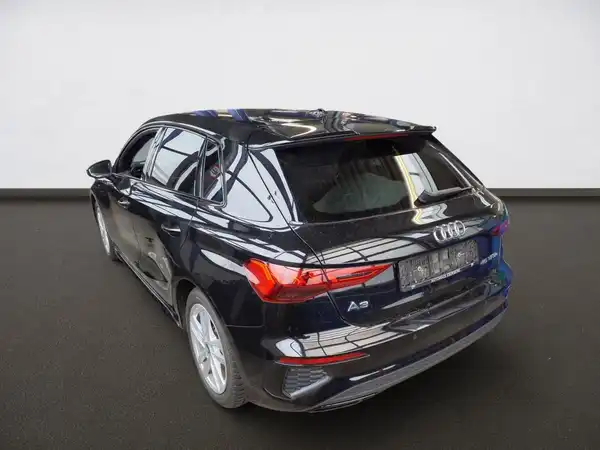 AUDI A3 SPORTBACK (4/10)