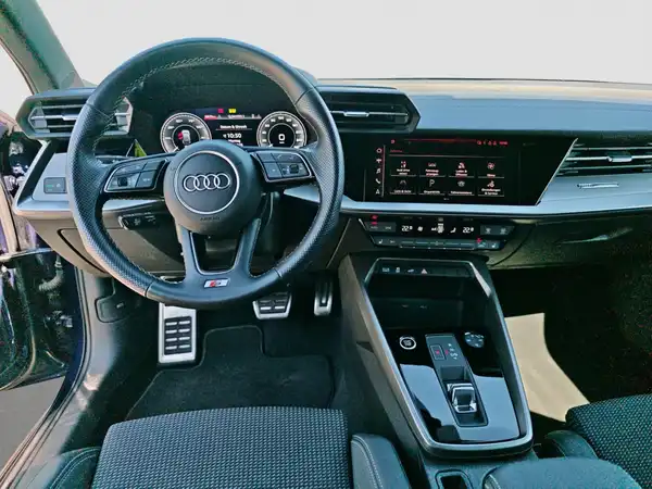 AUDI A3 SPORTBACK (10/17)