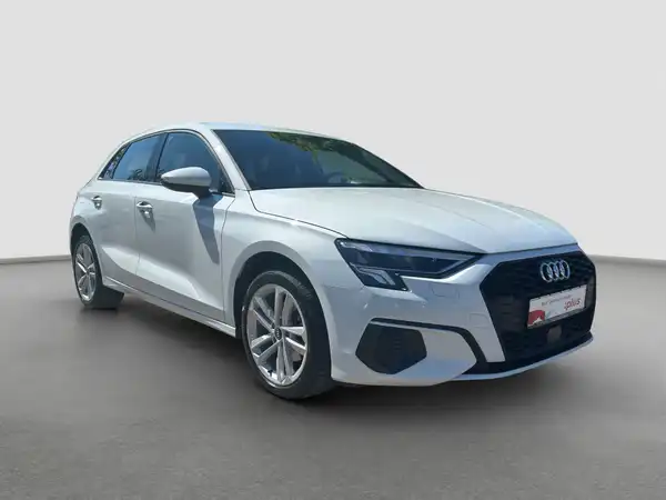 AUDI A3 SPORTBACK (4/17)