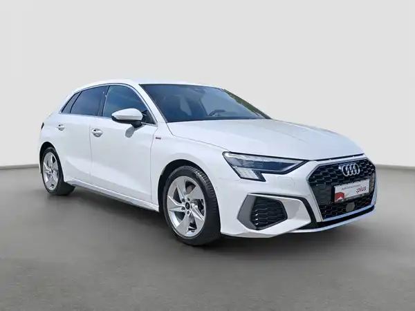 AUDI A3 SPORTBACK (4/16)