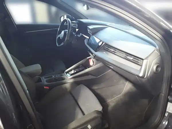 AUDI A3 SPORTBACK (7/9)