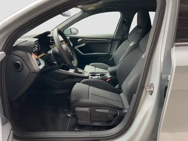 AUDI A3 SPORTBACK (8/16)