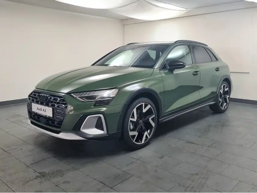 AUDI A3 ALLSTREET (1/18)