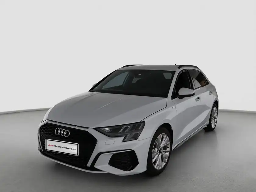AUDI A3 SPORTBACK (1/4)