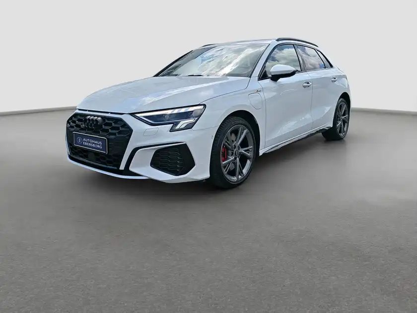 AUDI A3 SPORTBACK (1/16)
