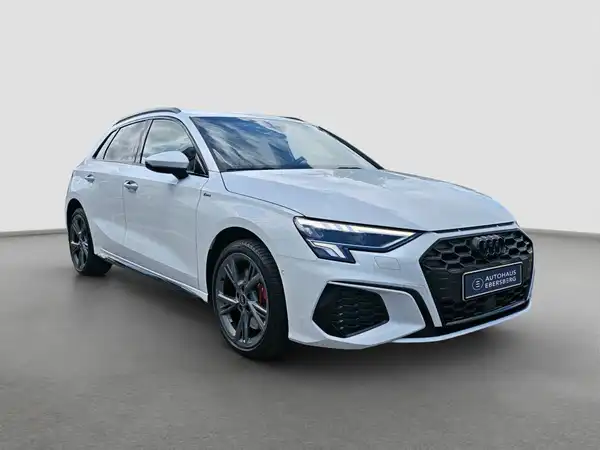 AUDI A3 SPORTBACK (4/16)