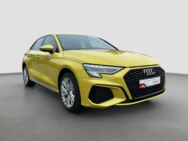 AUDI A3 SPORTBACK (4/15)