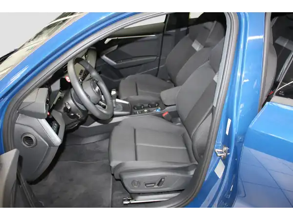 AUDI A3 LIMOUSINE (8/12)