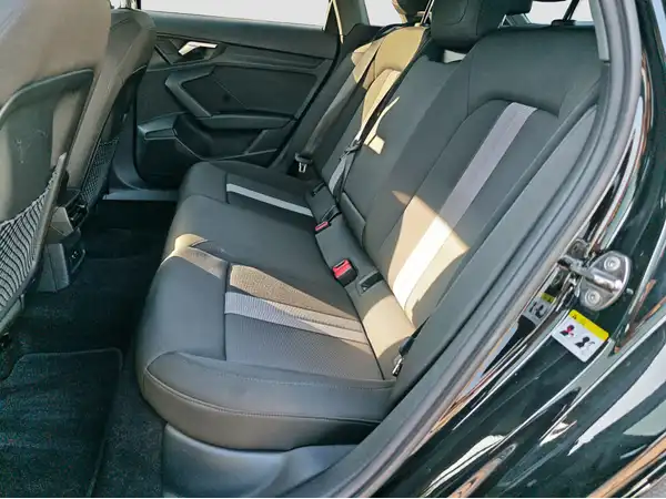 AUDI A3 SPORTBACK (9/16)