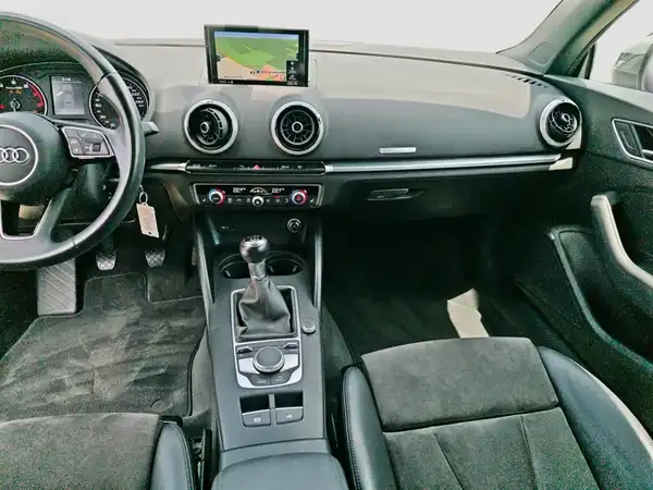 AUDI A3 CABRIOLET (12/16)
