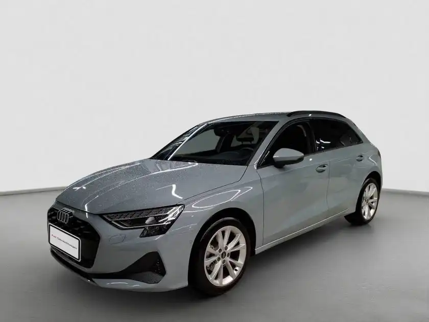 AUDI A3 SPORTBACK (1/4)