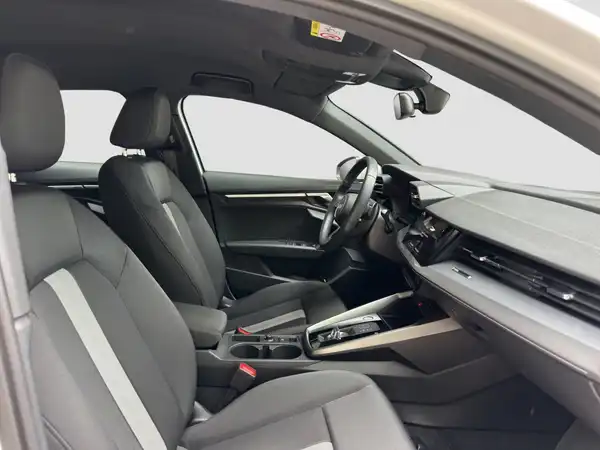 AUDI A3 SPORTBACK (14/16)